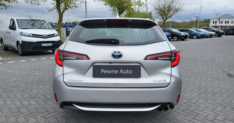 Toyota Corolla cena 72900 przebieg: 236105, rok produkcji 2019 z Uniejów małe 301